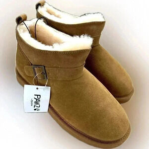PAWZ/Bearpaw, youth sz 4, women’s 5-5.5 Hickory, in box